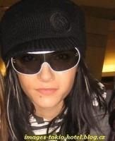 vatzi gasit ce sa :rotfl: 
toki e mai tare... :nod: tokio hotel vs us5....... alias steaua vs dinamo