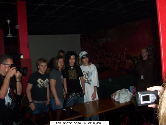 poze tokio hotel:p picture, from showcase held holland few days ago, enjoy !!! Cool Fan!
