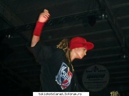 Bill fumeaza!!!~*~*~*~*~*~ - th_girl - Bill
