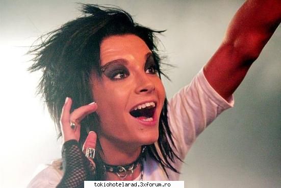 Bill fumeaza!!!~*~*~*~*~*~ - Andreea - Bill