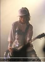 Biografia! - aha avetzi perfecta dreptate..............ii - Tom
