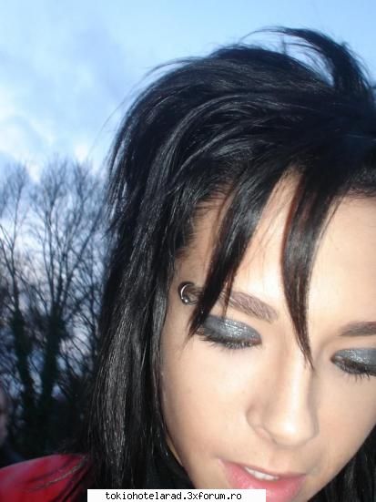 Poze k Tokio Hotel:P - las ca mai bunoci k ei nu gasesti - Tokio Hotel