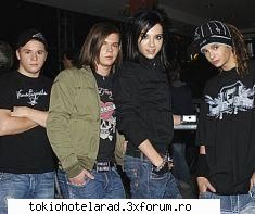 Poze k Tokio Hotel:P - oops............nu poza aia am vrut s-o - Tokio Hotel