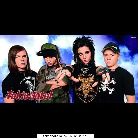 Poze k Tokio Hotel:P - moama ce fain ii cand zambeste asa pe - Tokio Hotel