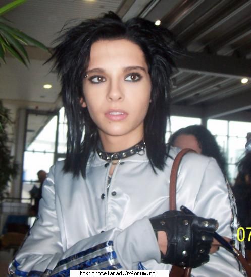 The Kaulitz Twins:P - acum ce sa faci,mergem dupa ei q un avion - Tokio Hotel